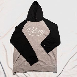 Gray and Black VOLCOM LIGHT HOODIE(L)